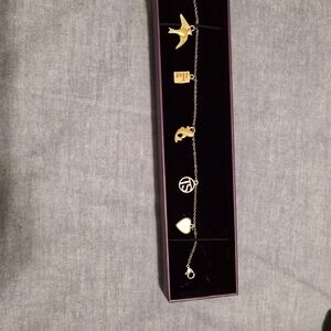 Brand New Licensed Taylor Swift SPEAK NOW CHARM BRACELET 18k Gold Plated